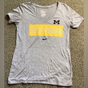 NWOT Nike University of Michigan Shirt, Size Medium -- GO BLUE!